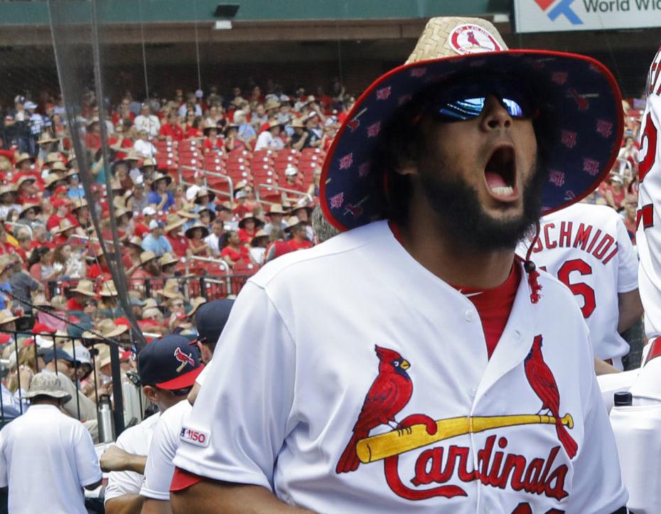Cards rattle the Diamondbacks 5-2